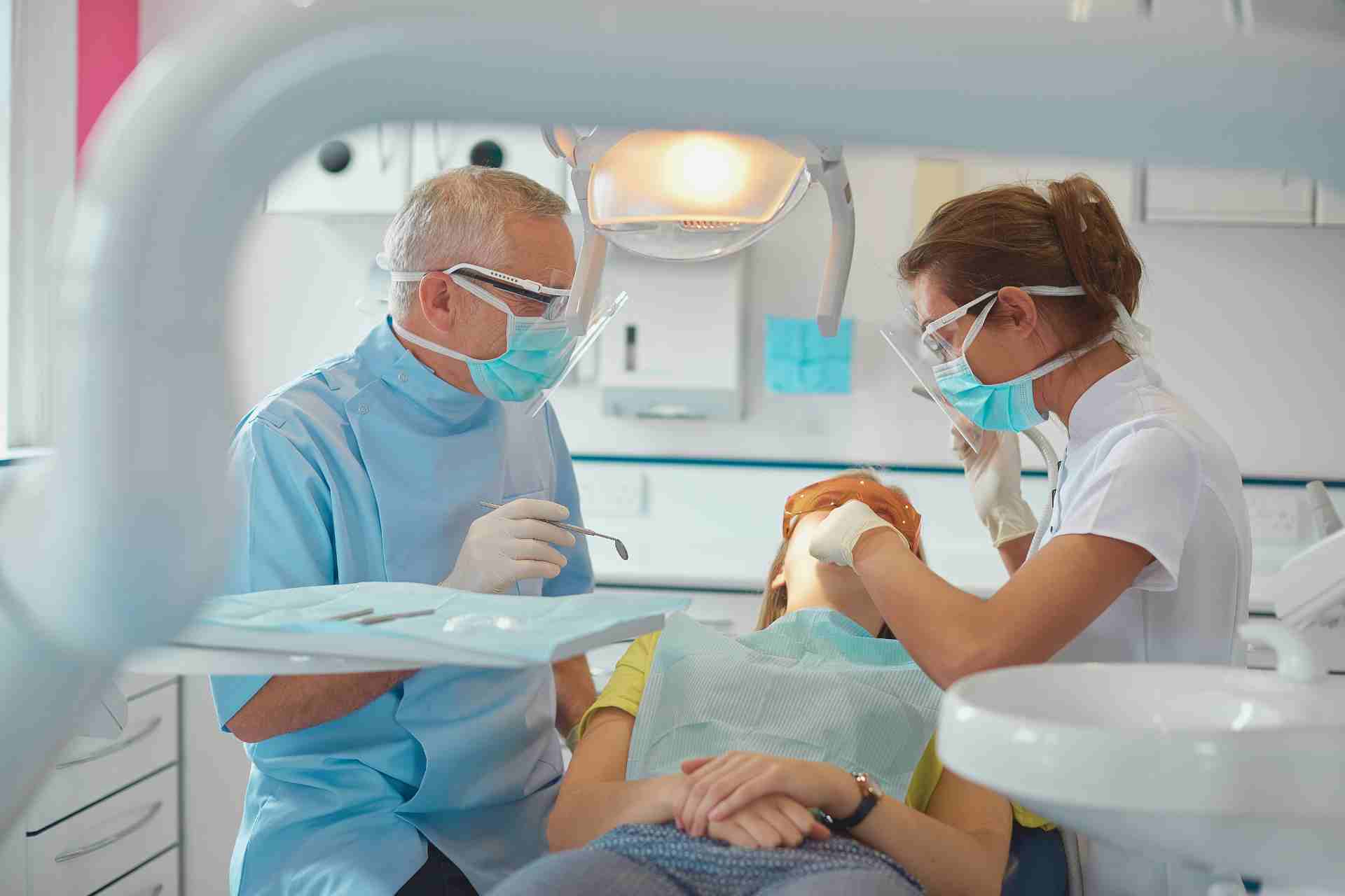Dentist in Sunland, CA